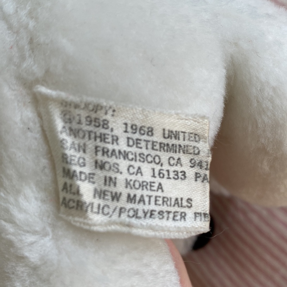 Vintage snoopy stuffed animal - Picture 2 of 4